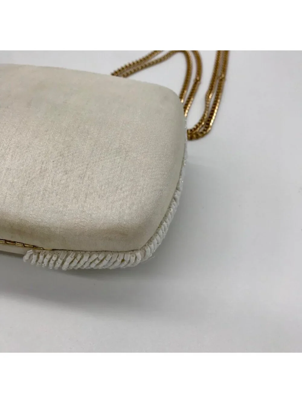MMS Brands White Beaded Bow Clutch Bag